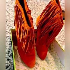 Sam Edelman Orange Suede Fringed Booties sz 10